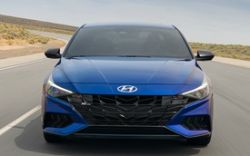 Hyundai Elantra bản hiệu suất cao khoe tốc độ khủng trên cao tốc