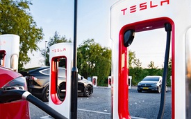 Lỗ hổng phần mềm trong trạm sạc Superchargers của Tesla giúp nhiều chủ xe điện thương hiệu khác "hưởng sái"