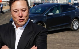 Elon Musk kể về lần chỉ còn 1 tháng nữa là Tesla phá sản, đã tiết lộ trong ngày Cá tháng 4 năm 2018 nhưng không ai tin!