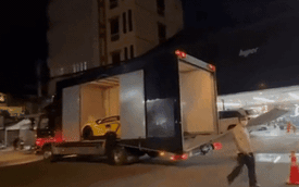 Doanh nhân bán xe tại Sài Gòn chi tiền tỷ sắm 'Mẹc' chuyên chở siêu xe, đưa Lamborghini Aventador vào đúng chuẩn showroom di động