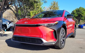 Toyota quyết tâm đánh đổi để làm ô tô điện giá rẻ cho số đông, kỳ vọng bán hàng triệu xe mỗi năm