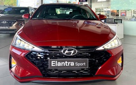 Đại lý ồ ạt chào bán Hyundai Elantra giảm 75 triệu đồng: Thấp nhất từ trước đến nay, gây áp lực cho Kia K3 và Toyota Corolla Altis