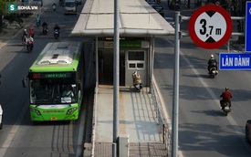 Bất ngờ về xe buýt nhanh Hà Nội: Xe 90 chỗ, có lúc chỉ phục vụ một khách
