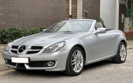 11 năm chạy 3.700km, Mercedes-Benz SLK giữ giá đắt ngang C-Class 2021