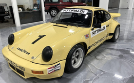 Mẫu xe đua hiếm và độc đáo Porsche 911 RSR được rao bán với giá 2,2 triệu USD