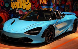 Bắt trend, McLaren 720S Spider màu đen độc nhất Việt Nam của dân chơi lan đổi màu độc đáo