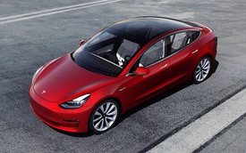 Tesla Model 3 trở thành xe bán chạy nhất châu Âu - Thời của xe điện đã tới?