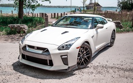 Nissan GT-R chào hàng dân chơi Việt với giá hơn 9 tỷ đồng: Siêu xe không lỗi mốt sau 14 năm