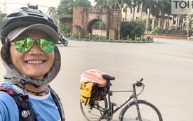 Rong ruổi 3071km, chàng trai Hà Nội đạp xe xuyên Việt quyên góp tiền giúp người khiếm thị