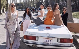 ‘Choáng’ với bộ sưu tập xe khủng của chị em nhà Kardashian-Jenner: Bugatti, Rolls-Royce, Lamborghini hay Ferrari đủ cả