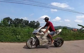 Tháo rời Honda Dream, thanh niên Việt Nam chế "siêu mô tô" khiến CĐM quốc tế khen hết lời