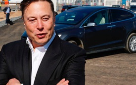 Năm 2021 ngọt ngào của Elon Musk: Tesla báo lãi gần 8 tỷ USD bất chấp toàn ngành lao đao, vững vàng ngôi 'vua xe điện'
