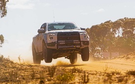 Ford Ranger Raptor đời mới chốt lịch ra mắt 22/2: Động cơ mới, thêm bản R cao cấp cho dân chơi