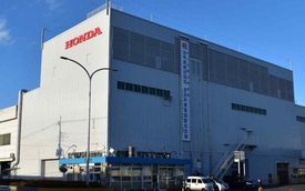 Honda vừa có động thái quyết liệt với xe điện chưa từng có: Đóng cửa 'nhà máy mẹ' từng tạo ra Civic, Accord ở Nhật Bản, làm lễ tiễn những chiếc xe xăng cuối cùng tại đây