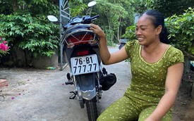 Người phụ nữ bấm được biển số ngũ quý 7, xe máy được trả gần 200 trăm triệu đồng