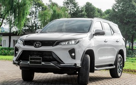 Toyota Fortuner 2022 ra mắt Việt Nam: Thêm nhiều trang bị, tham vọng đua doanh số với Santa Fe và Everest