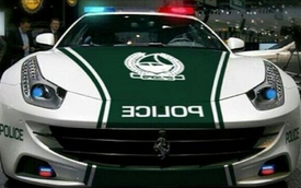 Cảnh sát Dubai lại sắm siêu xe