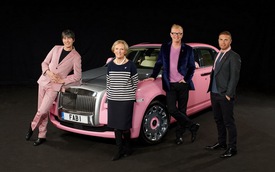 “Tiểu thư” Rolls-Royce Ghost màu hồng hỗ trợ bệnh nhân ung thư vú