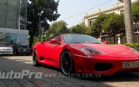 Ferrari F360 Spider tái xuất trên đường phố Sài Gòn