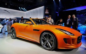 Jaguar F-Type đạt giải thiết kế của năm 2013