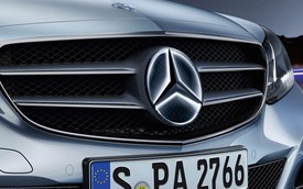 Logo phát sáng sẽ có trên Mercedes-Benz E-Class