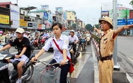 Lãnh đạo công an "úy lạo" CSGT trước Tết Quý Tỵ