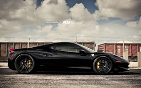 Ferrari 458 Italia “đen toàn tập”