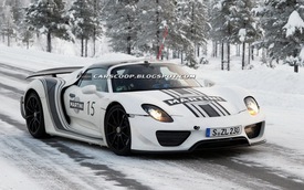 Porsche 918 Spyder khoe khả năng vận hành trên tuyết