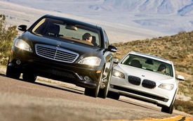 Mercedes-Benz mới là hãng xe hạng sang số một tại Mỹ năm 2012