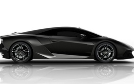Lamborghini sẽ giới thiệu xe trang bị động cơ đặt trước tại Geneva