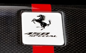 Đến lượt Ferrari viết sai tên siêu xe của chính mình