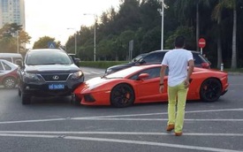 Lexus "kẹp đầu" Lamborghini Aventador