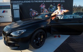 Đương kim vô địch MotoGP được tặng xe BMW độc nhất
