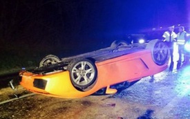 Lamborghini Gallardo ngã chổng vó ngay sau khi được sửa chữa