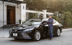 Doanh nhân 8X đánh giá Toyota Camry: Thiết kế thuyết phục từ cái nhìn đầu tiên, tiện nghi tiệm cận xe sang