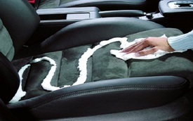 Mẹo hay tự tay khử mùi cho xe thật dễ