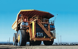 Khám phá cỗ máy khai mỏ lớn nhất thế giới Liebherr T282B