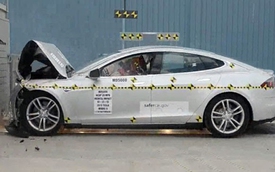 Tesla Model S - Xe an toàn nhất