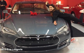 Eva Longoria sắm Tesla Model S