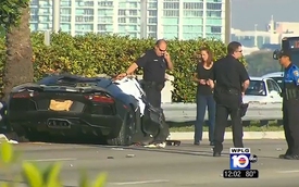 Lamborghini Aventador nát đầu, một người chết và hai người bị thương