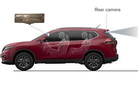 Nissan giới thiệu gương chiếu hậu thông minh trên Rogue 2014