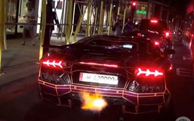 Thoát "án tử", siêu xe của Hoàng thân Qatar phụt lửa trên phố
