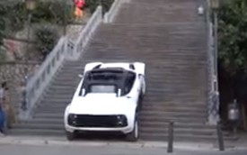 Khi xe cũng có thể leo bậc thang