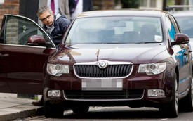 Chán siêu xe triệu Đô, Mr. Bean chuyển sang ôtô bình dân