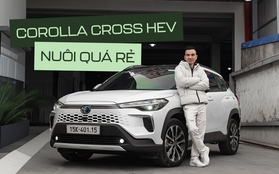 Dùng ‘Mẹc’ 10 năm rồi chốt Toyota Corolla Cross HEV, chủ xe chia sẻ: ‘Nuôi nhẹ đầu, hơn tháng không phải đổ xăng, lành và rẻ gần như… xe máy’