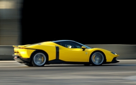 Tôi lái Ferrari 849 Testarossa: Sức cuốn hút của 1.035 mã lực không thể mô tả bằng thông số