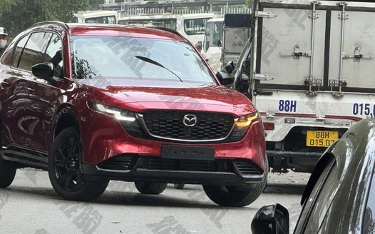 Mazda CX-5 thế hệ mới xuất hiện tại Hà Nội, cho thấy ngày ra mắt không còn xa, thiết kế giống hệt xe nhập Nhật