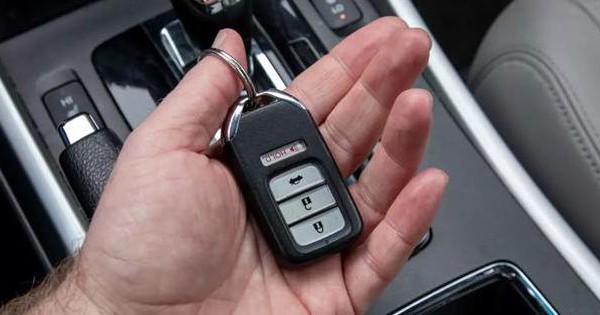 Can your car be broken into with another car’s key fob?