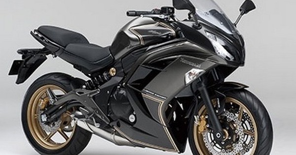 Kawasaki Ninja 400 Limited Edition: Xe côn tay 