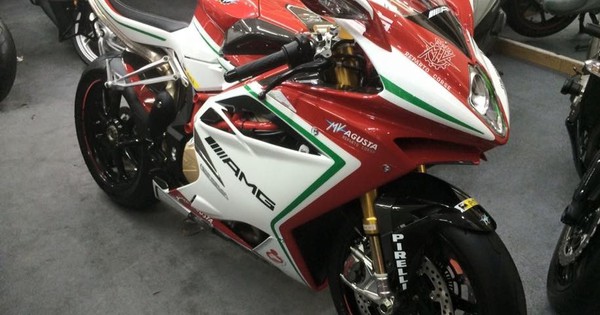 Mv Agusta F4 Rc 2015 Đầu Tiên Về Việt Nam, Giá Từ 1,35 Tỷ Đồng